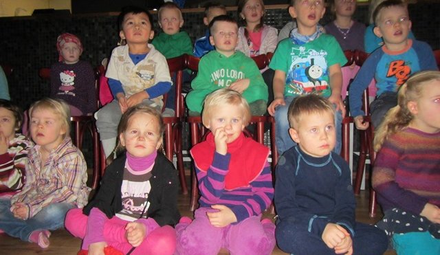 Bíó og pizza hjá Gústa