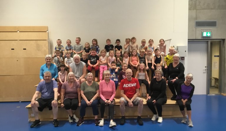 Hólakot og Kátakot í íþróttum