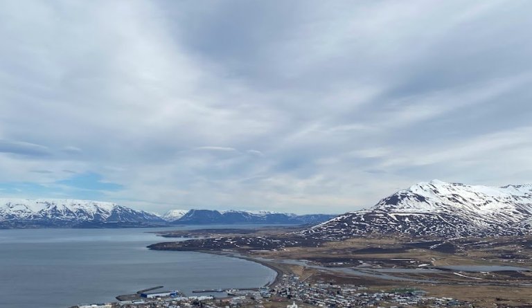 Útivistartími barna og mikilvægar ábendingar um öryggi á leiksvæðum