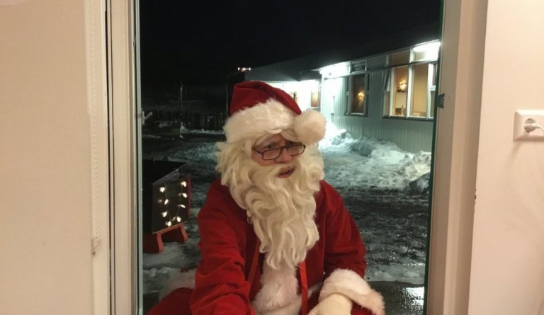 Hólakots nemendur flytja jólasveinavísurnar