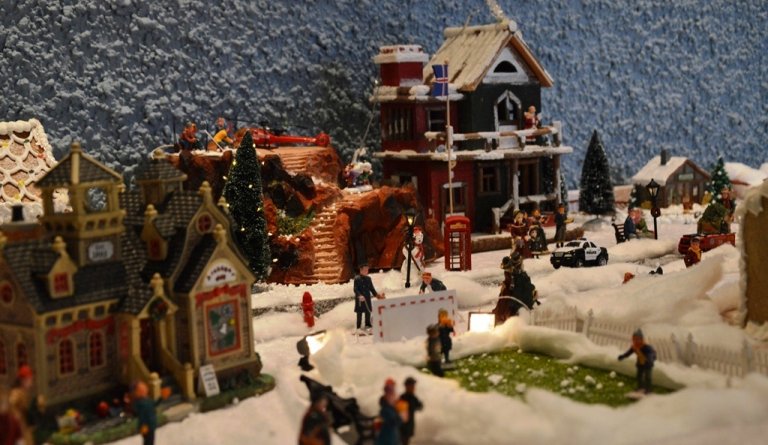 Jólaþorpið risið