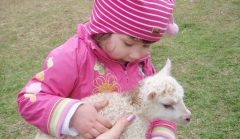 Góðir gestir í heimsókn á Leikbæ