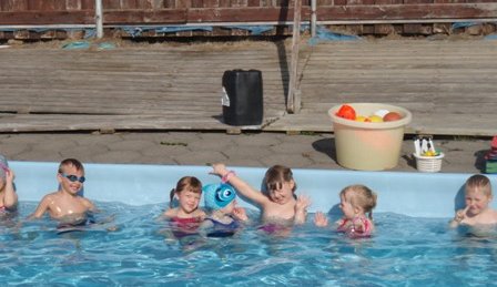 Fiðrildahópur í sundkennslu hjá Helenu :-)