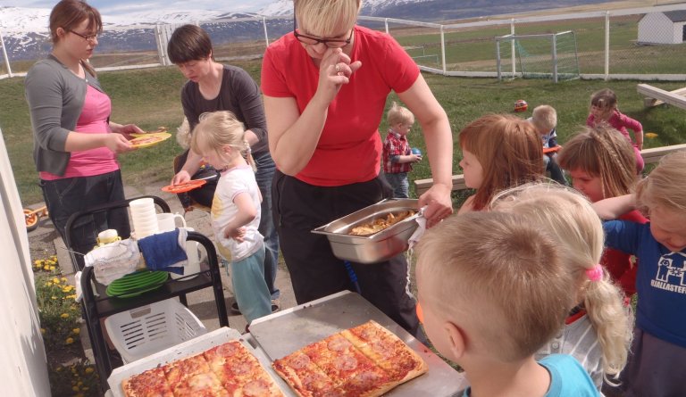 Sumarblíða og pizzupartý maí 2012