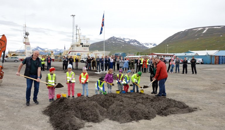 Skóflustunga að nýju frystihúsi Samherja á Dalvík