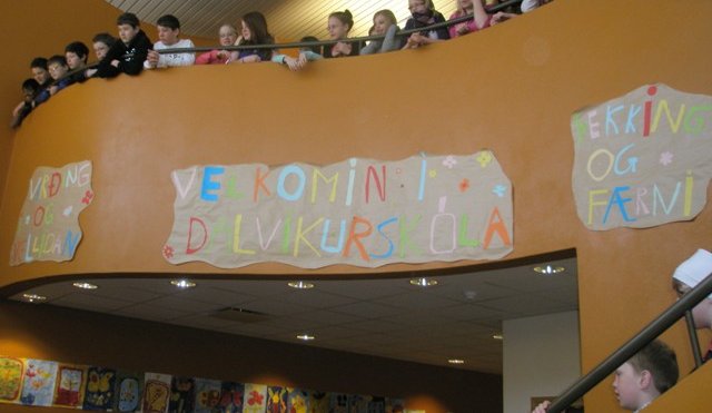 Forseti Íslands í heimsókn í dag