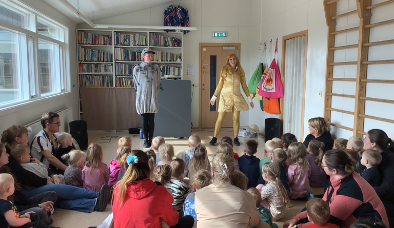 Leikhópurinn Lotta í heimsókn