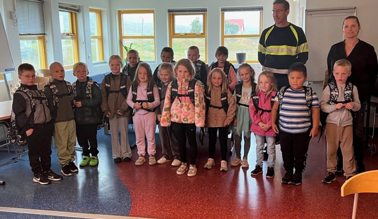 Sæplast gefur skólatöskur