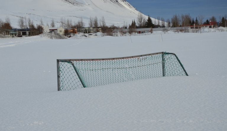 1000 vörubílar af snjó