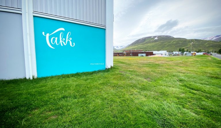 TAKK - veggur og hamingjuplan