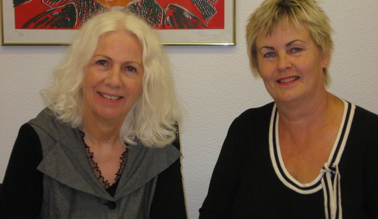 Undirritun samnings við ISS