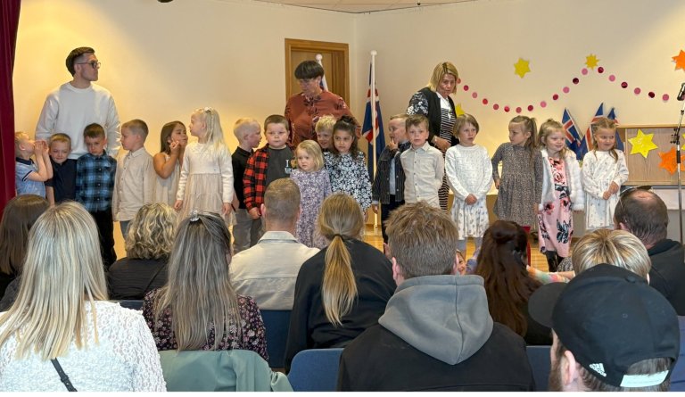 Úskrift elstu nemenda