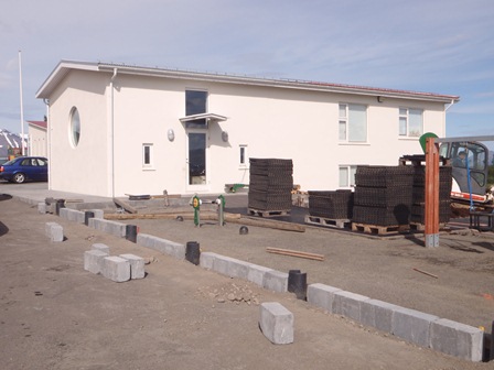 Framkvæmdir við leiksvæði